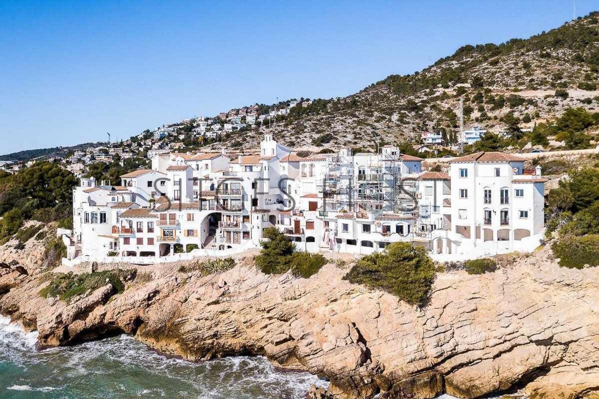 Apartamento Alojáte en una torre sobre el mar Sitges Exterior foto